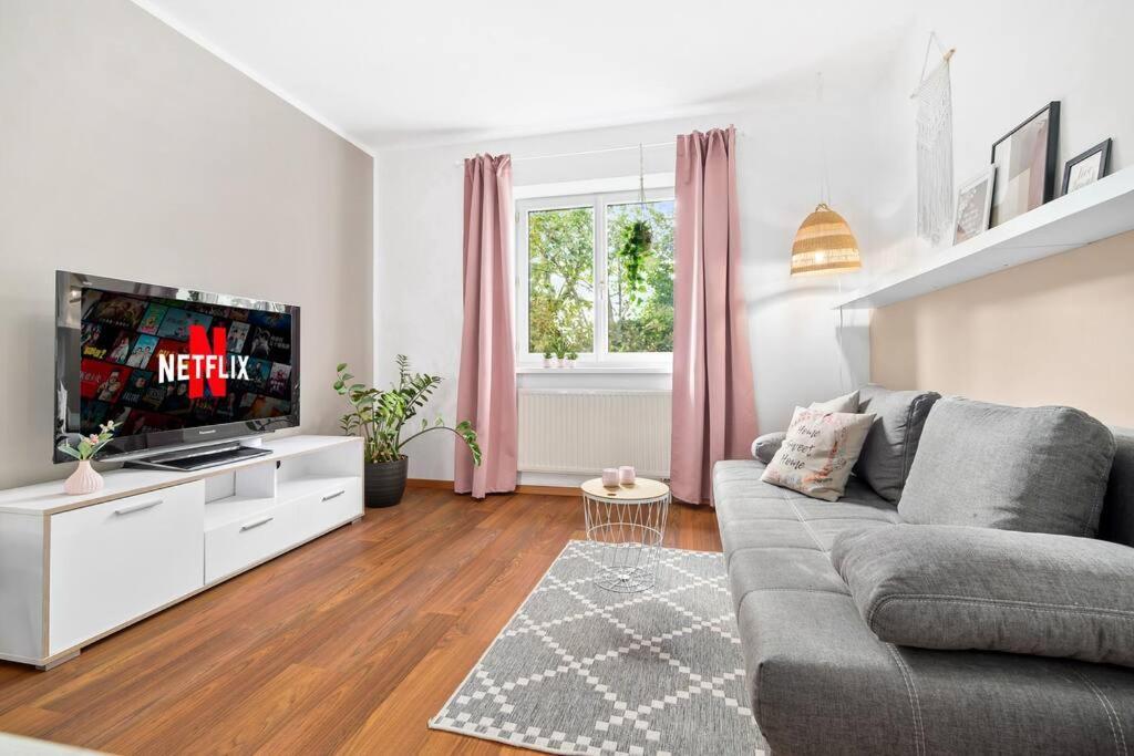 Appartement Ruhiges In Der Naehe Von Park Und Krankenhaus Mit Gratis Parkplatz Graz